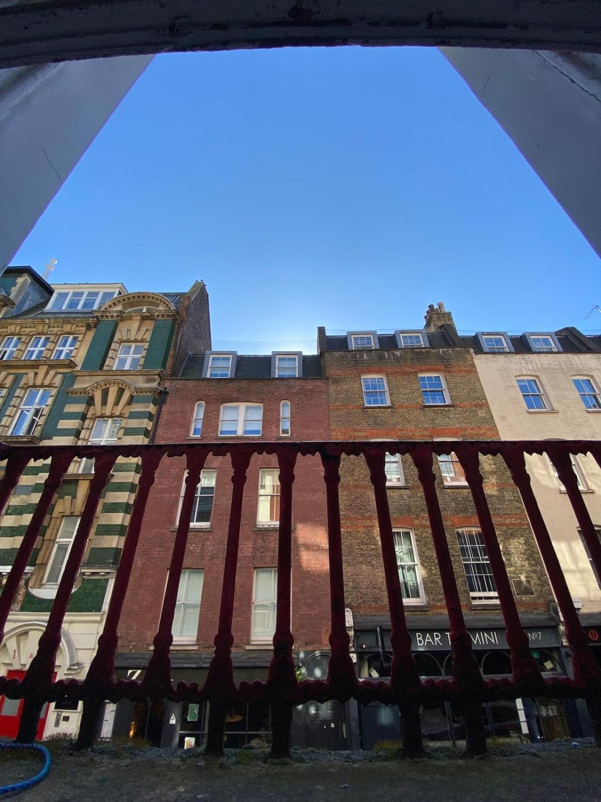 Stay In The Heart Of Soho London Exterior photo