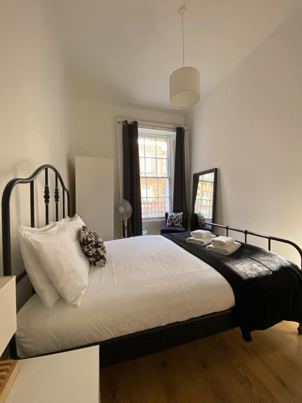 Stay In The Heart Of Soho London Exterior photo